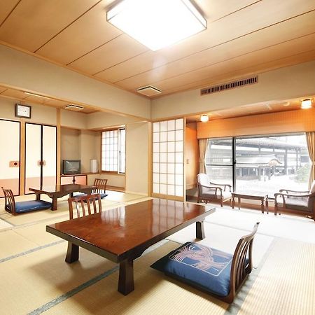 Ryokan Wakamatsu Honten Narita Bagian luar foto